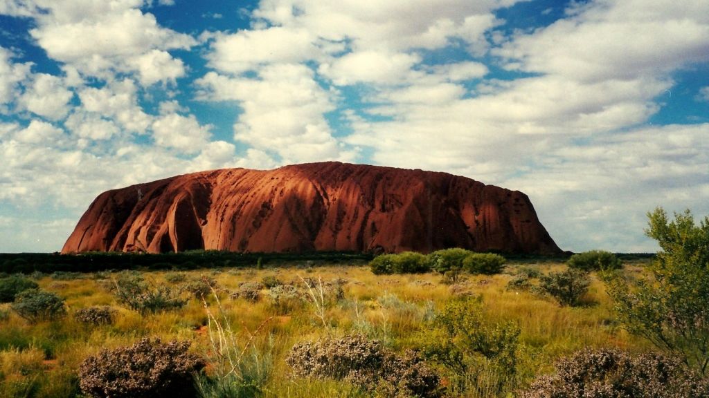 Uluru rock (Australia)
